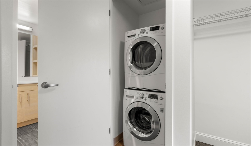 1 bed, 1 bath apartment for rent at 99 Kneeland St Unit 1605, Chinatown — photo 6 of 14