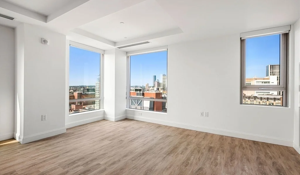 2 bed, 2 bath apartment for rent at 99 Kneeland St Unit 701, Chinatown — photo 3 of 12