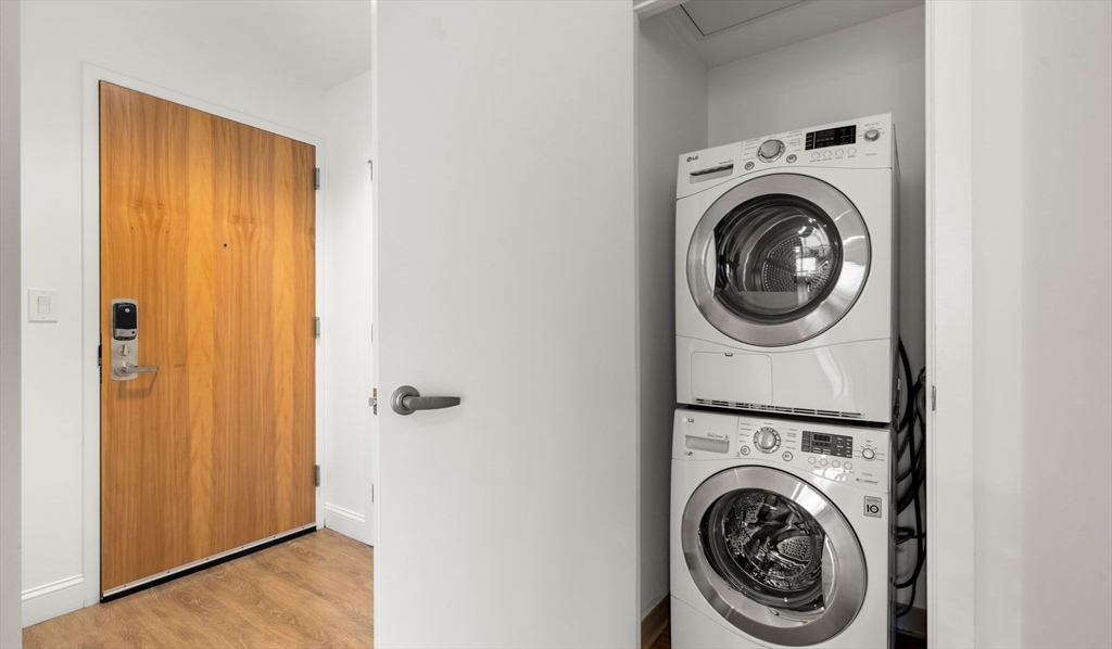 1 bed, 1 bath apartment for rent at 99 Kneeland St Unit 807, Chinatown — photo 4 of 11