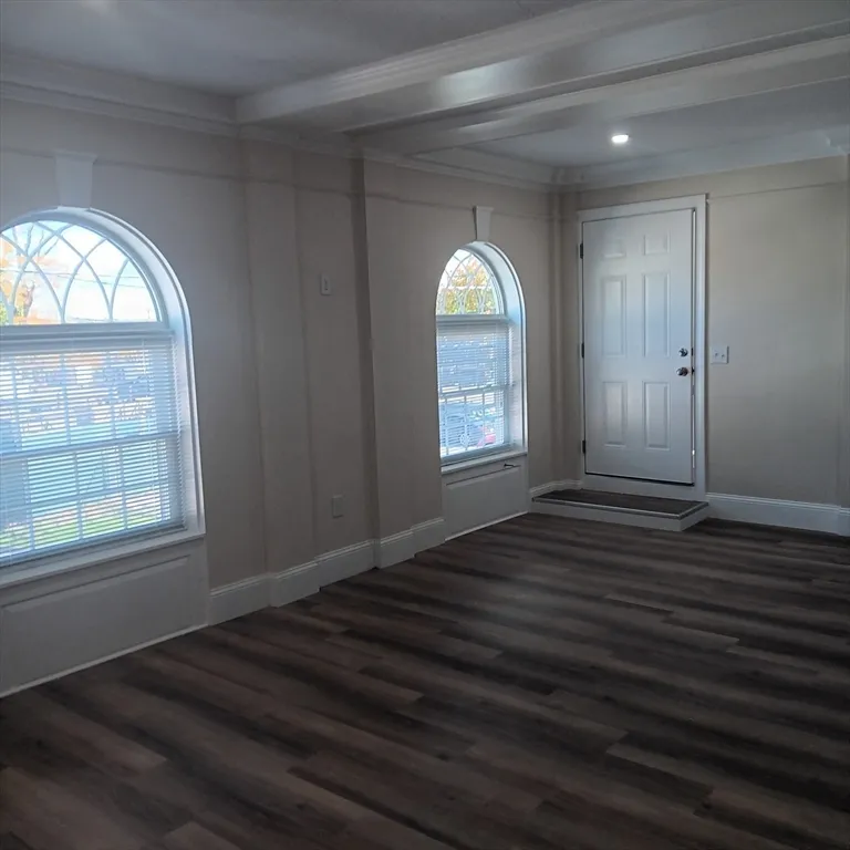 1 bed, 1 bath apartment for rent at 99 Main St Unit 6, Middleboro — photo 3 of 6