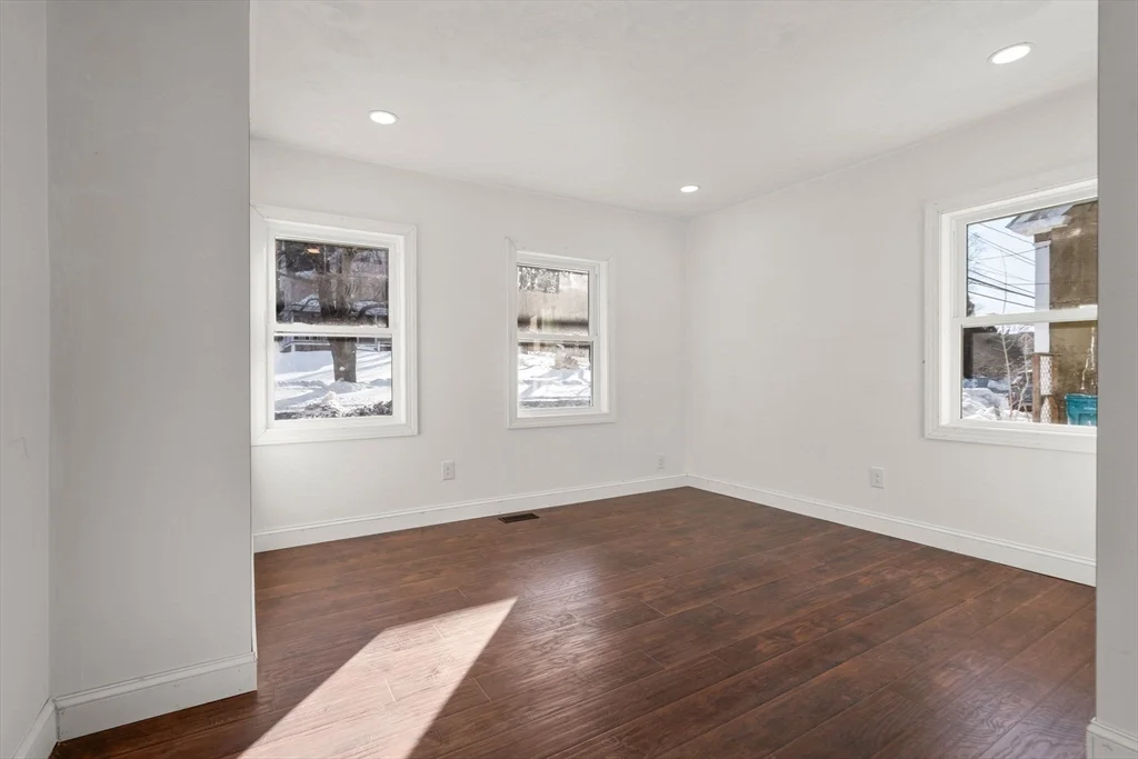 3 bed, 1 bath apartment for rent at 99 Main St Unit A, Upton — photo 8 of 21
