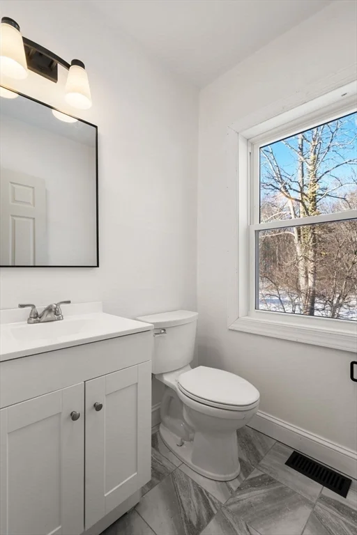 3 bed, 1 bath apartment for rent at 99 Main St Unit A, Upton — photo 10 of 21