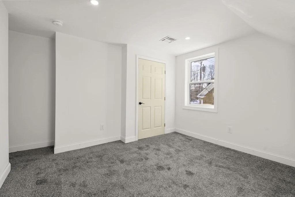 3 bed, 1 bath apartment for rent at 99 Main St Unit A, Upton — photo 14 of 21