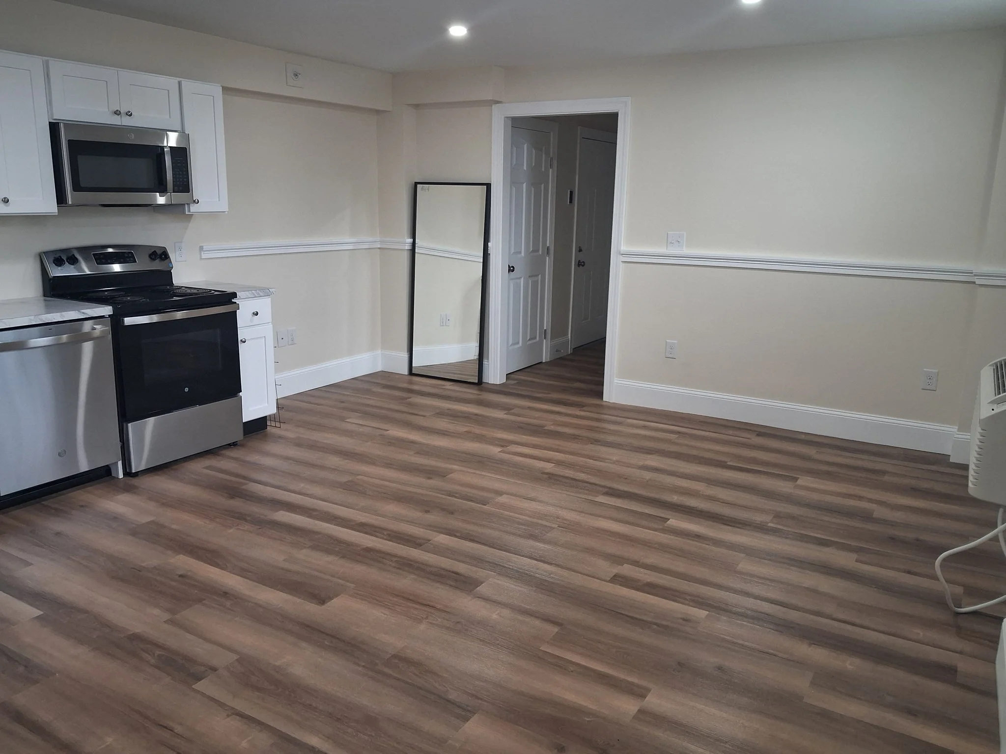 1 bed, 1 bath apartment for rent at 99 Main Unit 2, Middleboro — photo 3 of 7