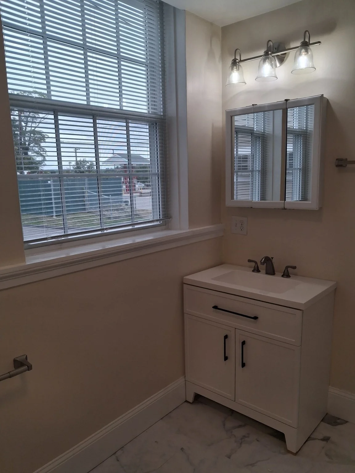 1 bed, 1 bath apartment for rent at 99 Main Unit 2, Middleboro — photo 5 of 7