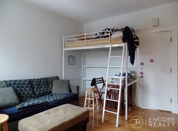 Studio bed, 1 bath apartment for rent at 99 Marion St Unit 6, Coolidge Corner — photo 1 of 8