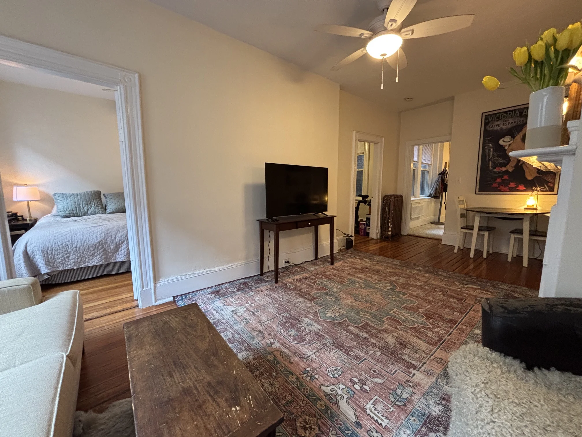 2 bed, 1 bath apartment for rent at 99 Myrtle St Unit 2, Beacon Hill — photo 4 of 14