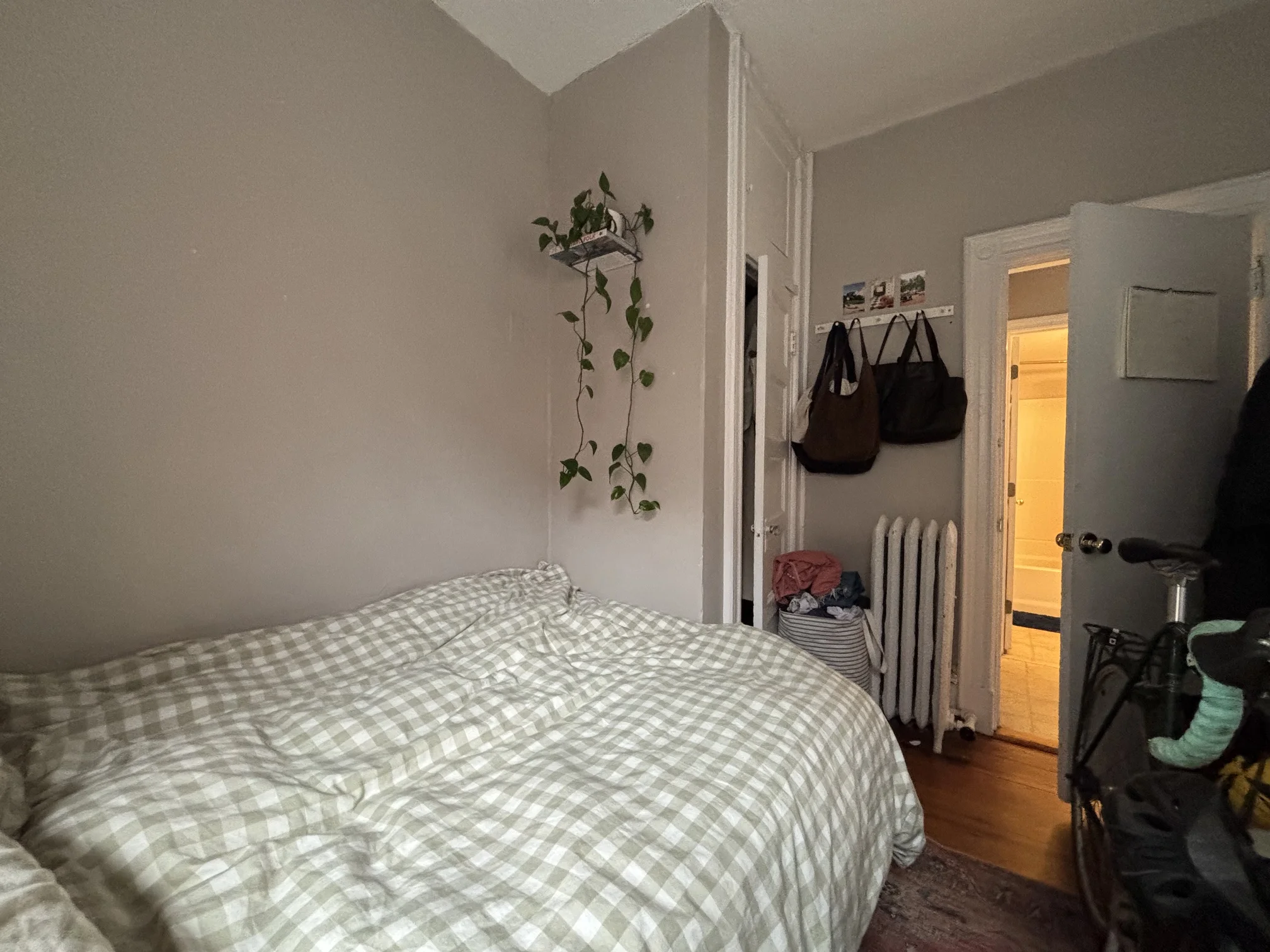 3 bed, 1 bath apartment for rent at 99 Myrtle St Unit 6, Beacon Hill — photo 10 of 15
