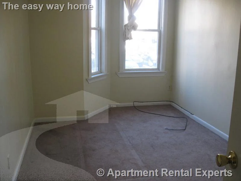 2 bed, 1 bath apartment for rent at 99 Norfolk St Unit 2, Central Square — photo 4 of 8