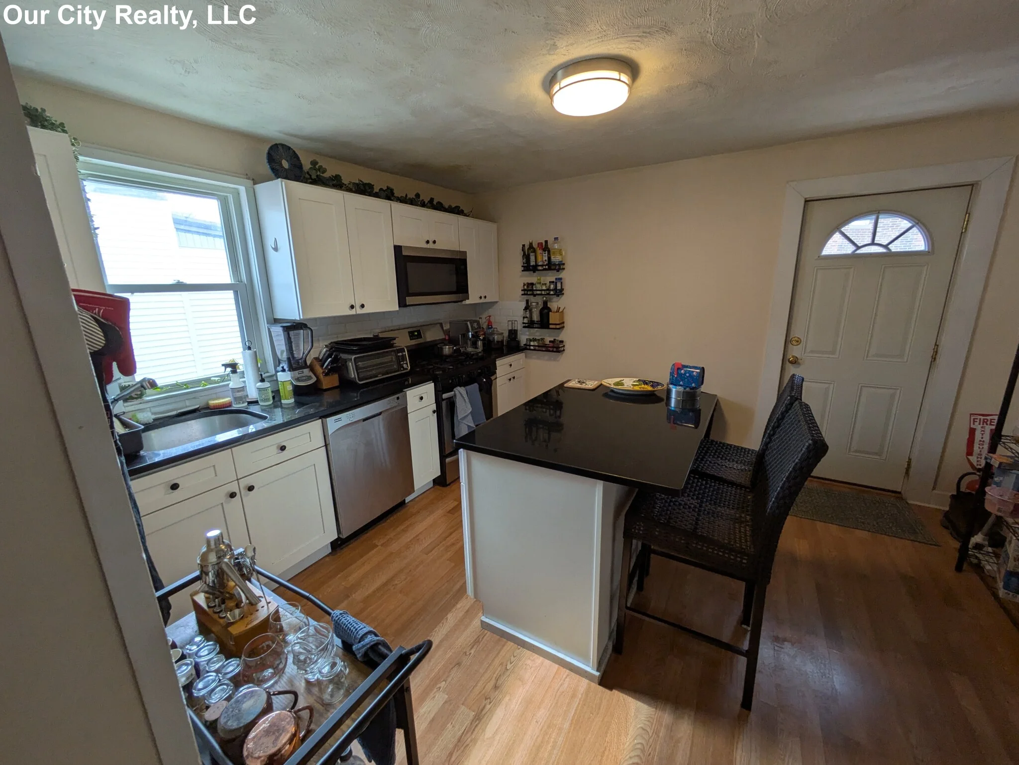 4 bed, 2 bath apartment for rent at 99 Norfolk St Unit 3, The Port