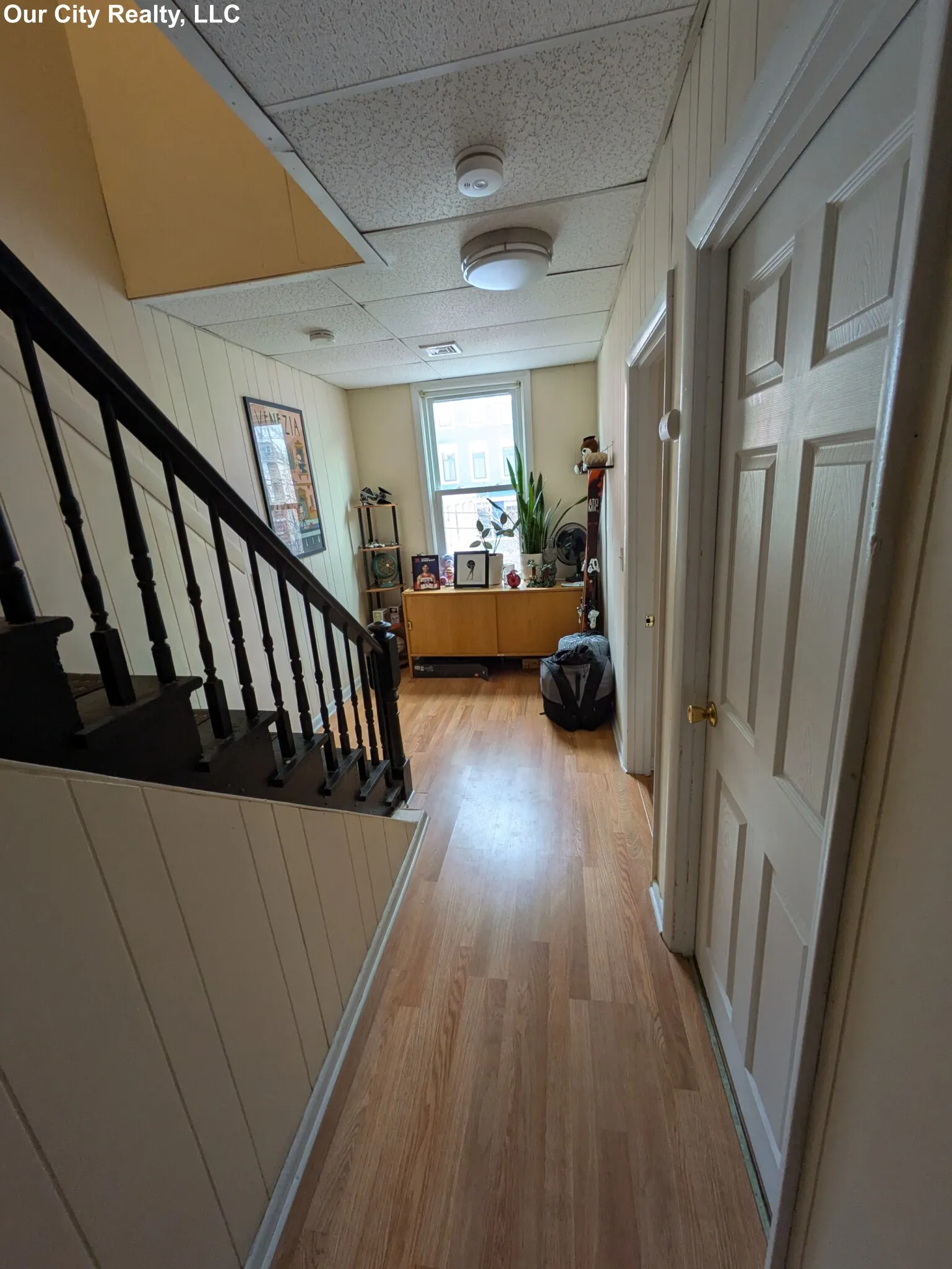 4 bed, 2 bath apartment for rent at 99 Norfolk St Unit 3, The Port — photo 5 of 24