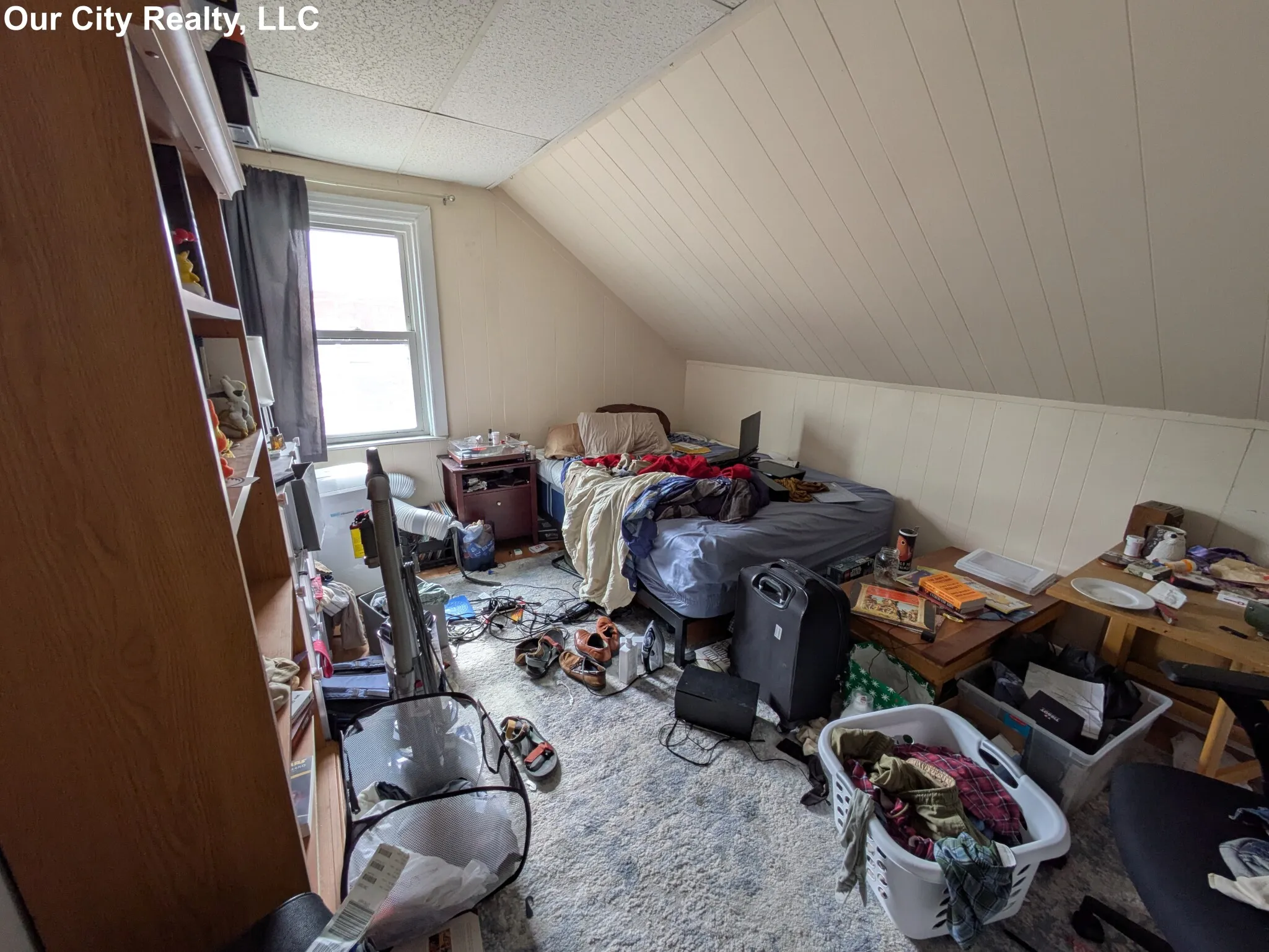 4 bed, 2 bath apartment for rent at 99 Norfolk St Unit 3, The Port — photo 8 of 24