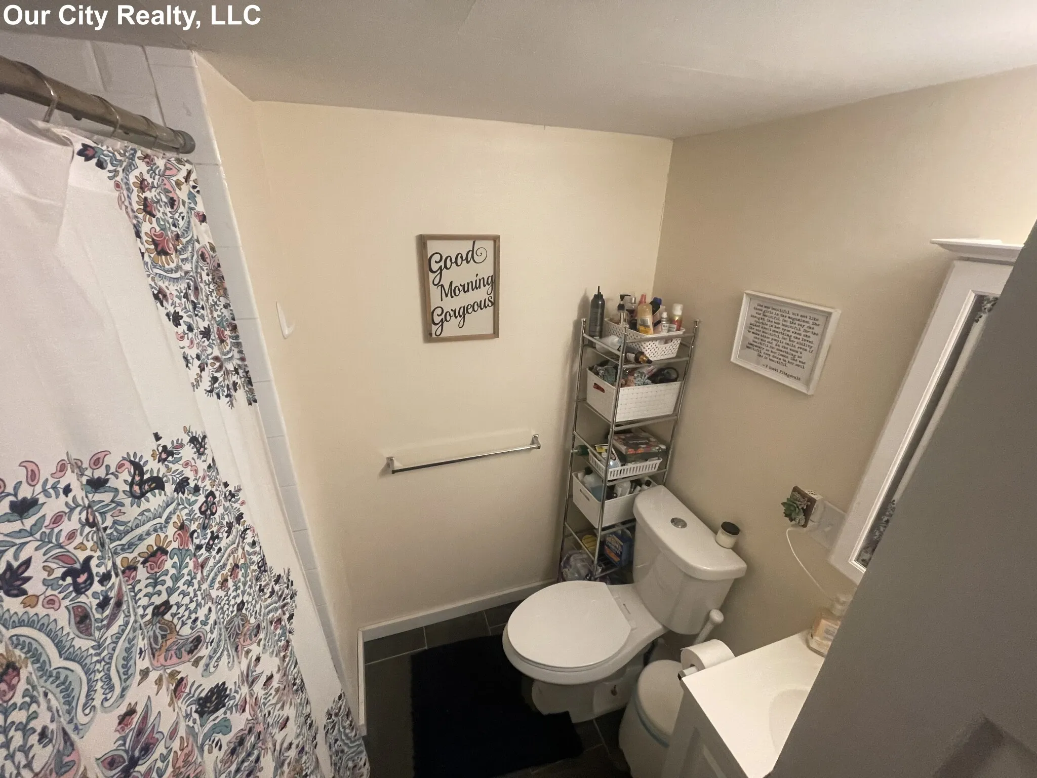 4 bed, 2 bath apartment for rent at 99 Norfolk St Unit 3, The Port — photo 14 of 24