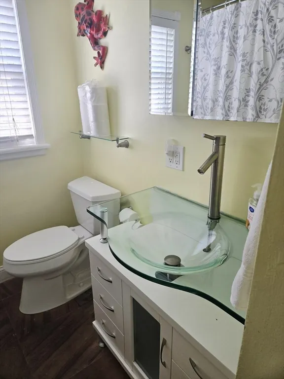 4 bed, 2 bath apartment for rent at 99 North Reservation Terr Unit WINTER, Plum Island — photo 11 of 15