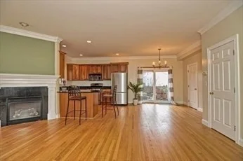 3 bed, 2 bath apartment for rent at 99 North St Unit 99, Newton — photo 4 of 21