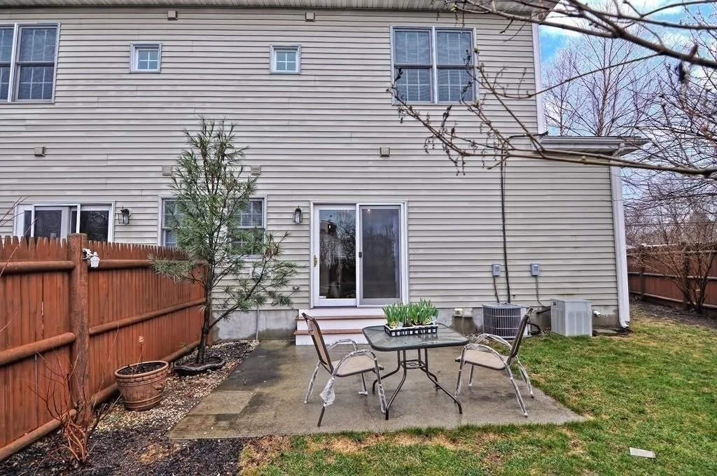 3 bed, 2 bath apartment for rent at 99 North St Unit 99, Newton — photo 20 of 21