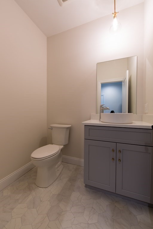 3 bed, 3 bath apartment for rent at 99 Oakdale Ave Unit 1, Oakdale — photo 7 of 21