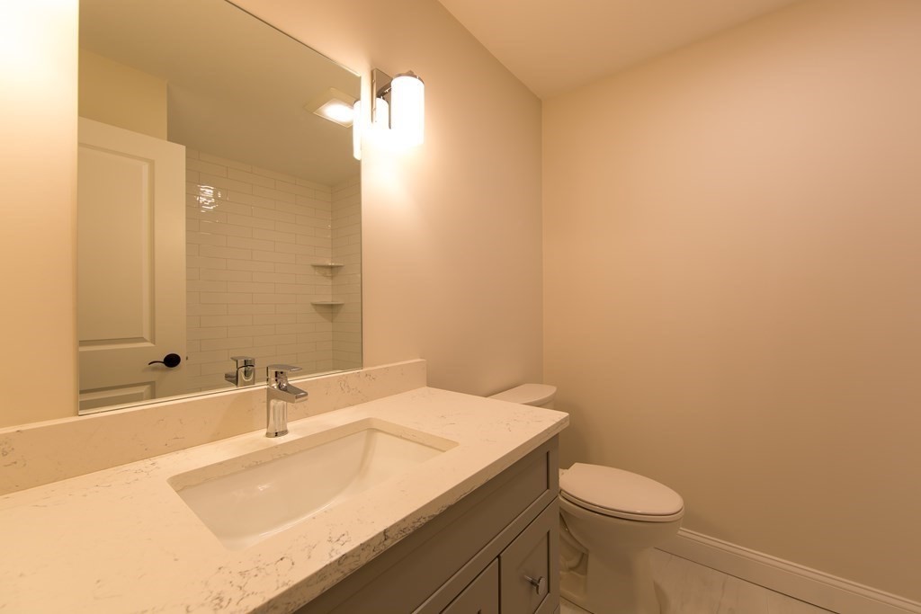 3 bed, 3 bath apartment for rent at 99 Oakdale Ave Unit 1, Oakdale — photo 16 of 21