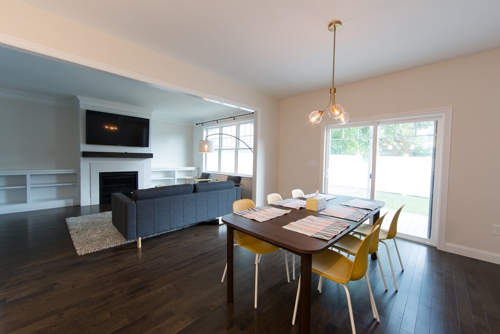 3 bed, 3 bath apartment for rent at 99 Oakdale Ave Unit 1, Oakdale — photo 5 of 21