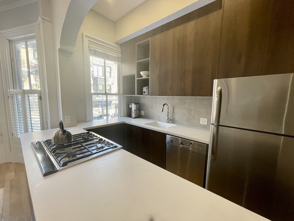 3 bed, 3 bath apartment for rent at 99 Pembroke St Unit 1, South End — photo 2 of 18