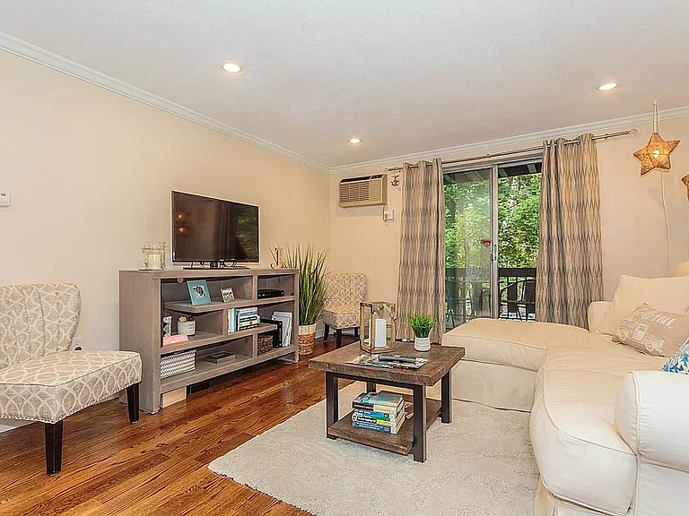 2 bed, 1 bath apartment for rent at 99 Pleasant St Unit 1-3, Watertown — photo 1 of 14
