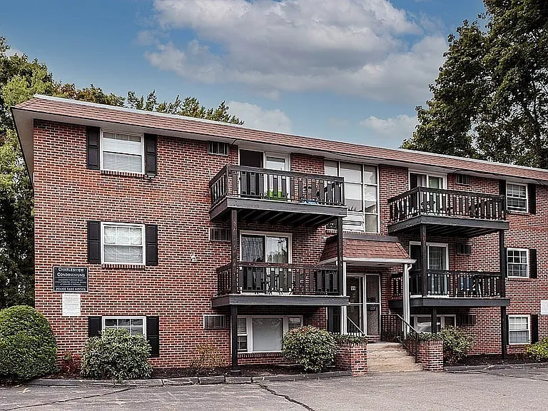 2 bed, 1 bath apartment for rent at 99 Pleasant St Unit 1-3, Watertown — photo 14 of 14
