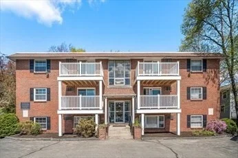1 bed, 1 bath apartment for rent at 99 Pleasant St Unit A4, Watertown — photo 8 of 9