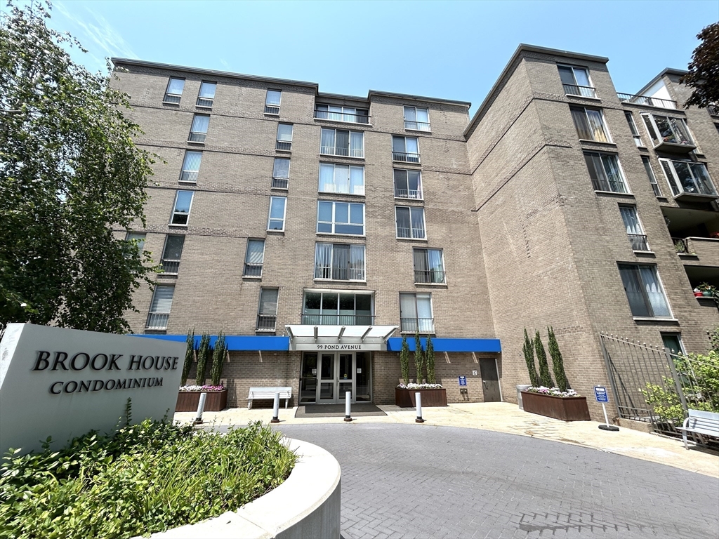 1 bed, 1 bath apartment for rent at 99 Pond Ave Unit 310, Brookline Village — photo 1 of 24