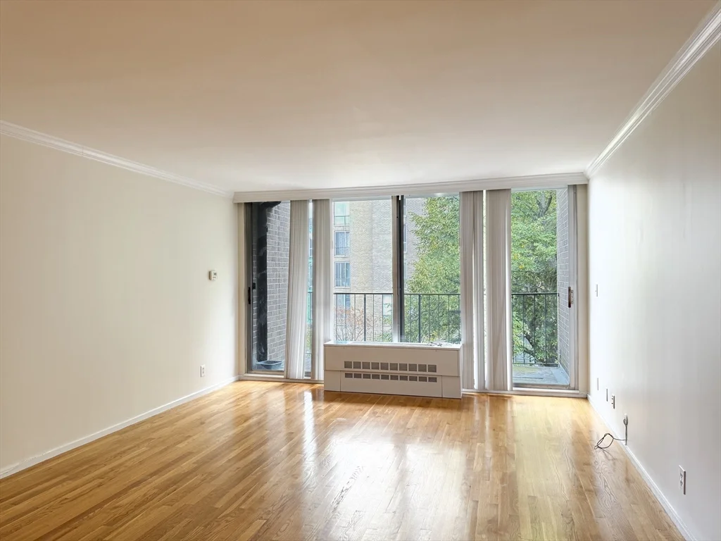 1 bed, 1 bath apartment for rent at 99 Pond Ave Unit 400, Brookline Village — photo 3 of 42