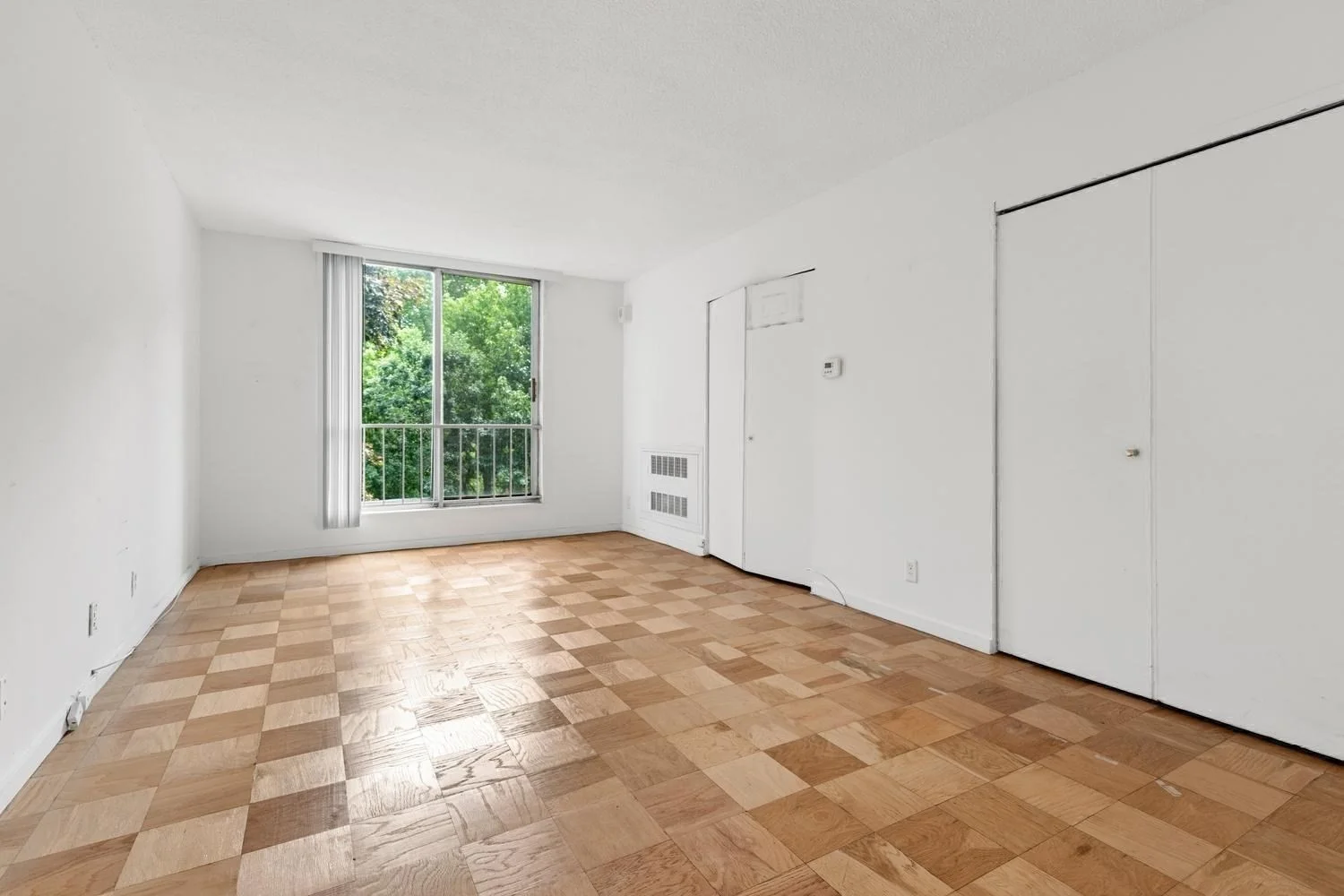 3 bed, 2 bath apartment for rent at 99 Pond Ave Unit 417, Brookline Village — photo 4 of 23