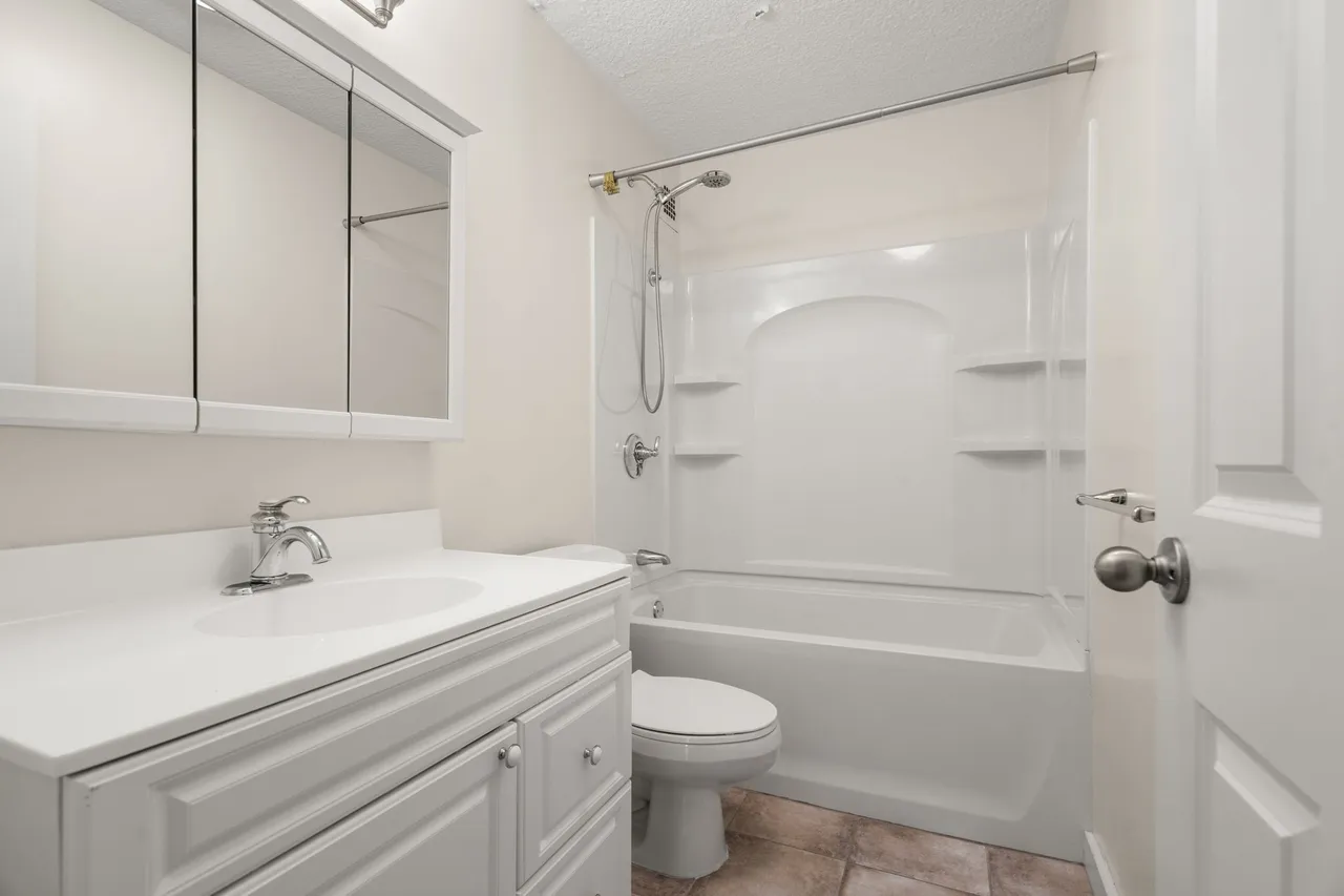 2 bed, 2 bath apartment for rent at 99 Pond Ave Unit 501, Brookline Village — photo 3 of 18