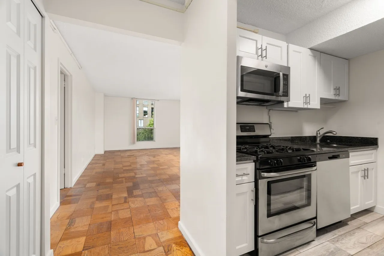 2 bed, 2 bath apartment for rent at 99 Pond Ave Unit 501, Brookline Village — photo 2 of 18