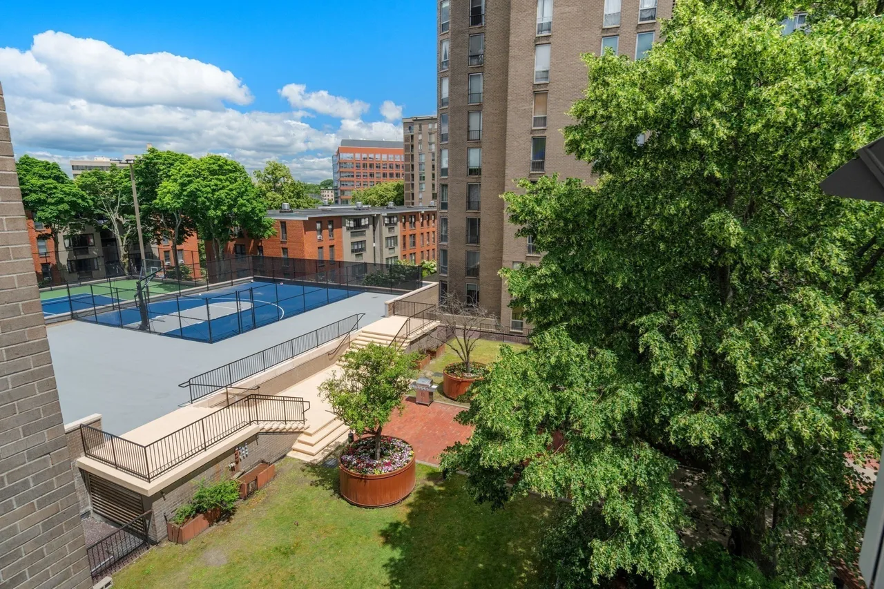 2 bed, 2 bath apartment for rent at 99 Pond Ave Unit 501, Brookline Village — photo 9 of 18