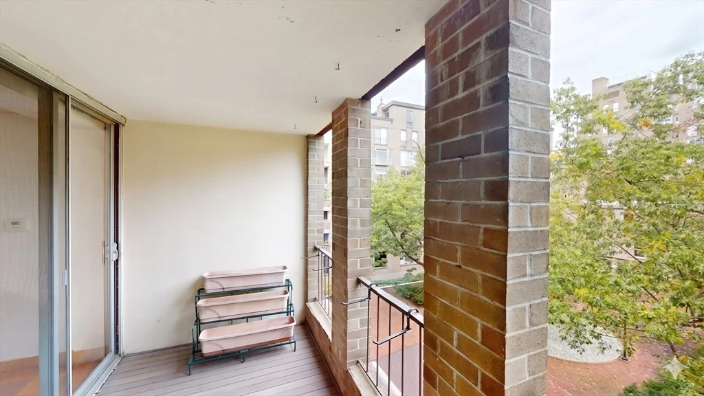 1 bed, 1 bath apartment for rent at 99 Pond Ave Unit 514, Brookline Village — photo 6 of 22