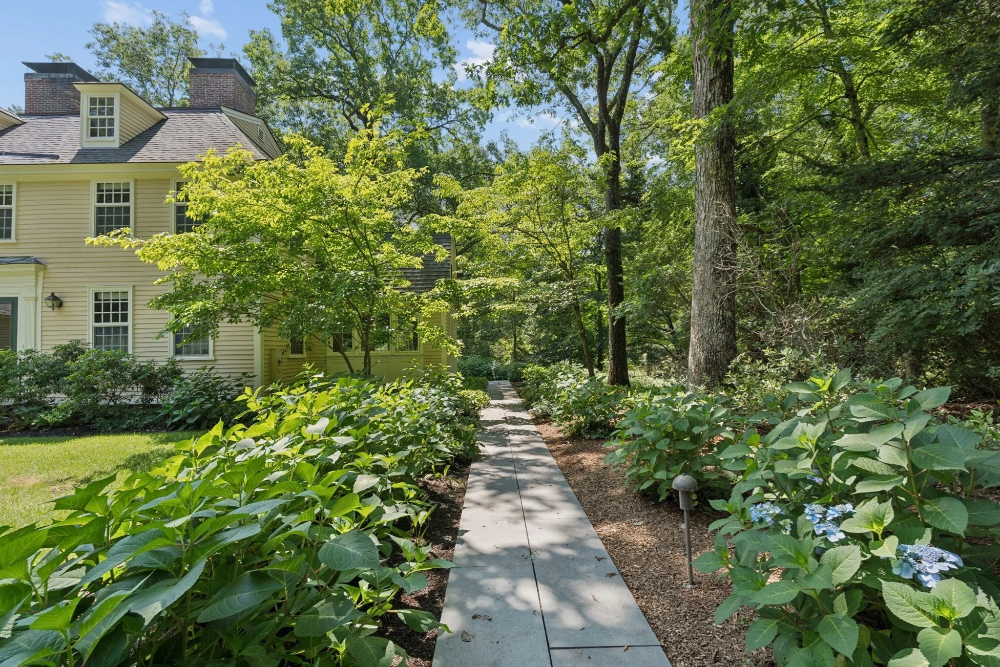 4 bed, 3 bath apartment for rent at 99 Pond Rd Unit 99, Wellesley — photo 40 of 40