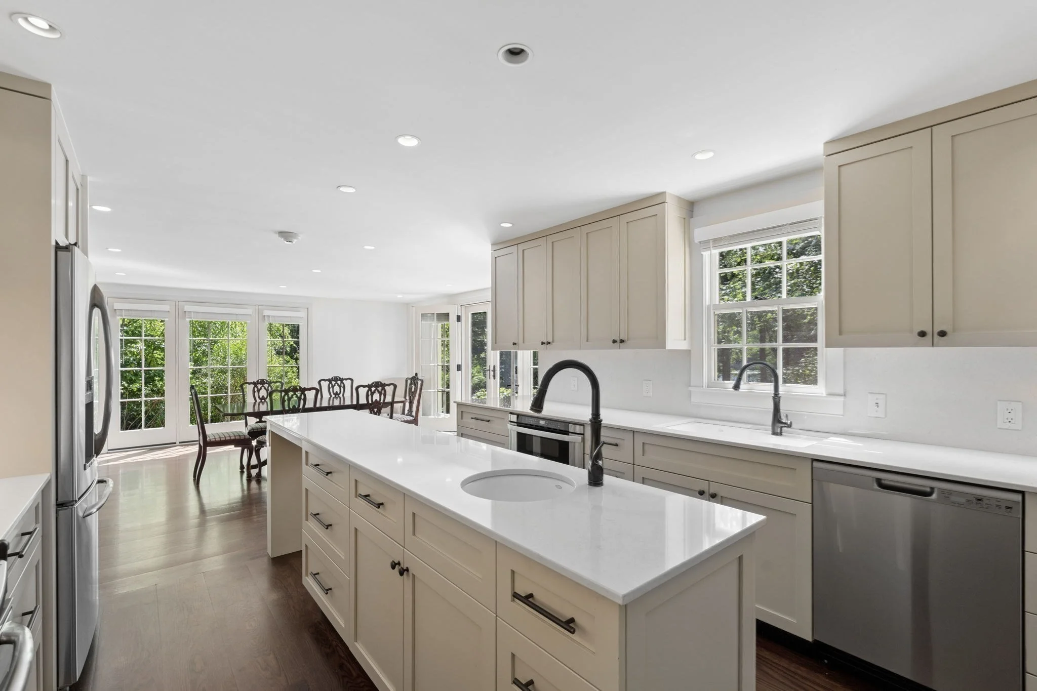 4 bed, 3 bath apartment for rent at 99 Pond Rd Unit 99, Wellesley — photo 7 of 40