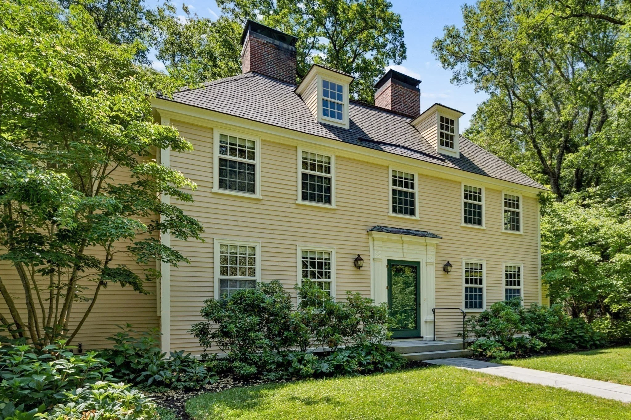 4 bed, 3 bath apartment for rent at 99 Pond Rd Unit 99, Wellesley — photo 4 of 40