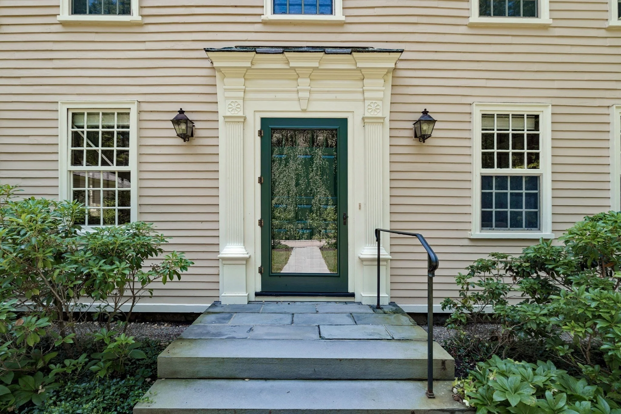 4 bed, 3 bath apartment for rent at 99 Pond Rd Unit 99, Wellesley — photo 3 of 40