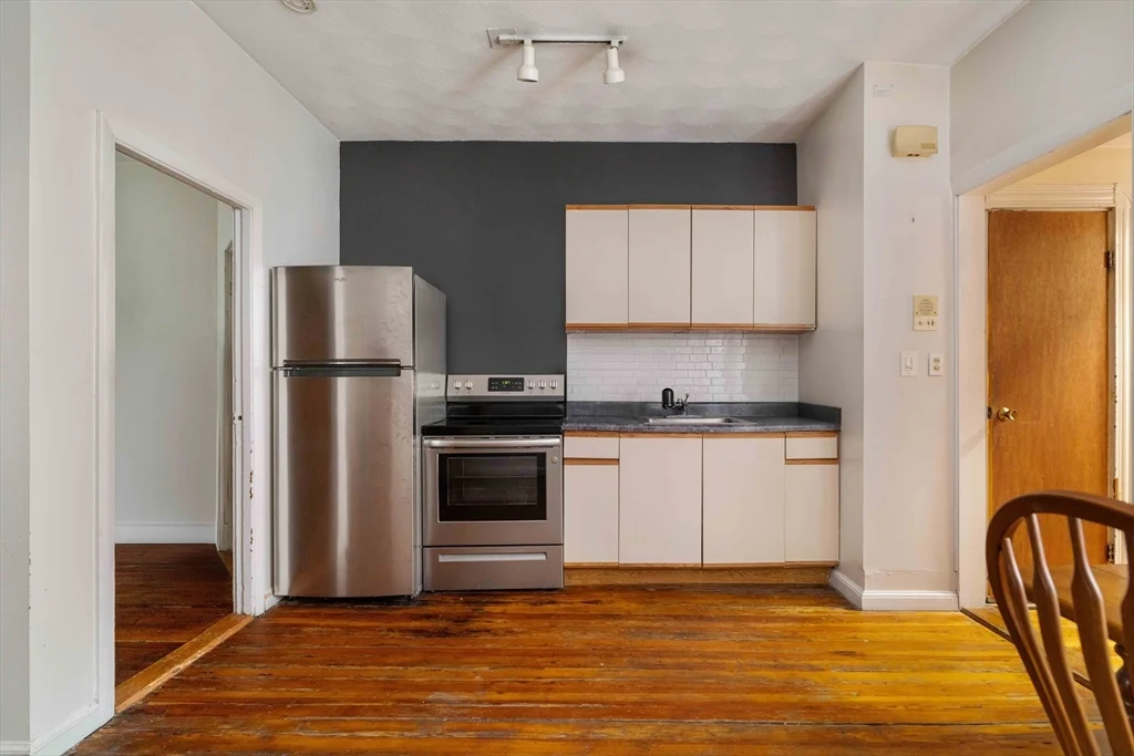 1 bed, 1 bath apartment for rent at 99 Prince St Unit 3, North End — photo 1 of 12