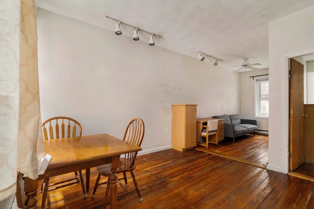 1 bed, 1 bath apartment for rent at 99 Prince St Unit 3, North End — photo 3 of 12