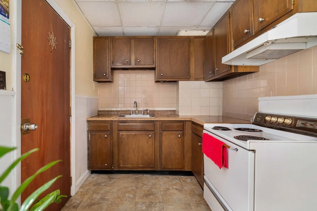 1 bed, 1 bath apartment for rent at 99 Prince St Unit 6, North End — photo 1 of 14