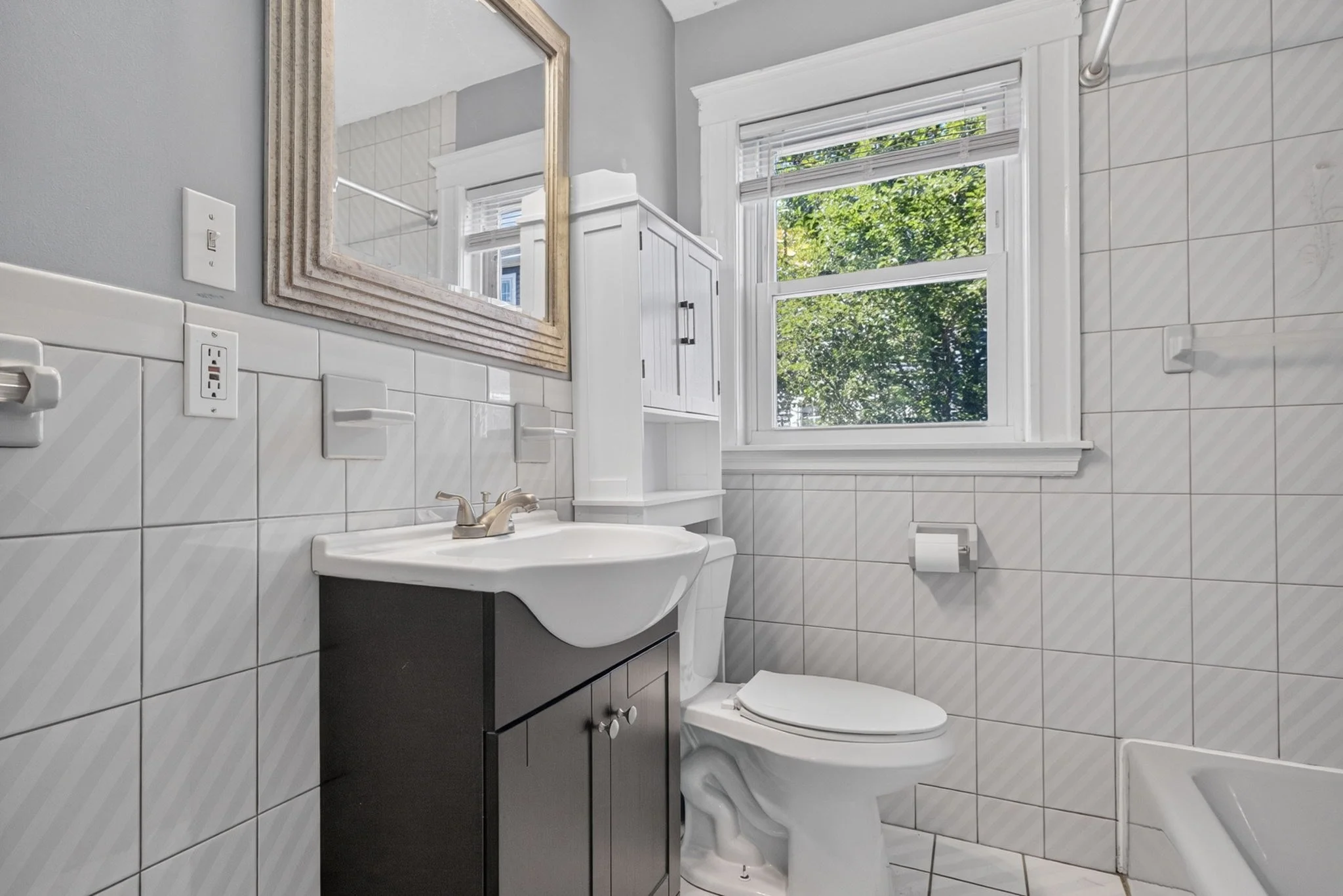 2 bed, 1 bath apartment for rent at 99 Russel Unit 1, North Quincy — photo 12 of 23