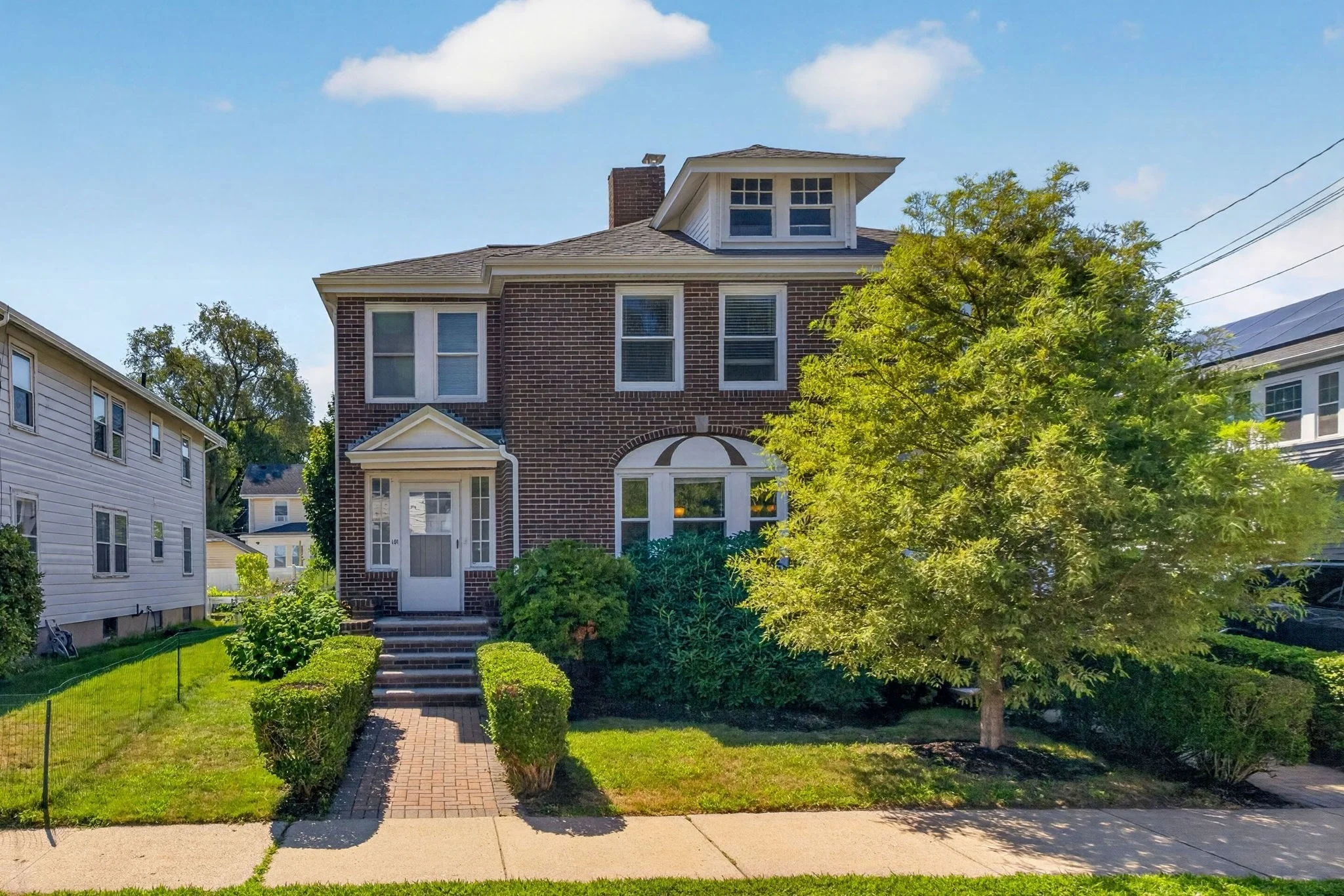 2 bed, 1 bath apartment for rent at 99 Russel Unit 1, North Quincy
