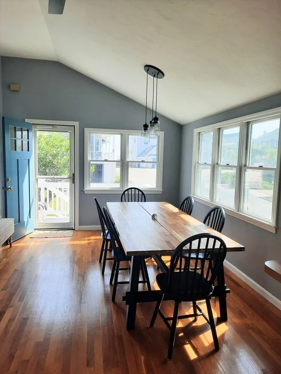 3 bed, 2 bath apartment for rent at 99 Scituate Ave Unit 99, Scituate — photo 4 of 11