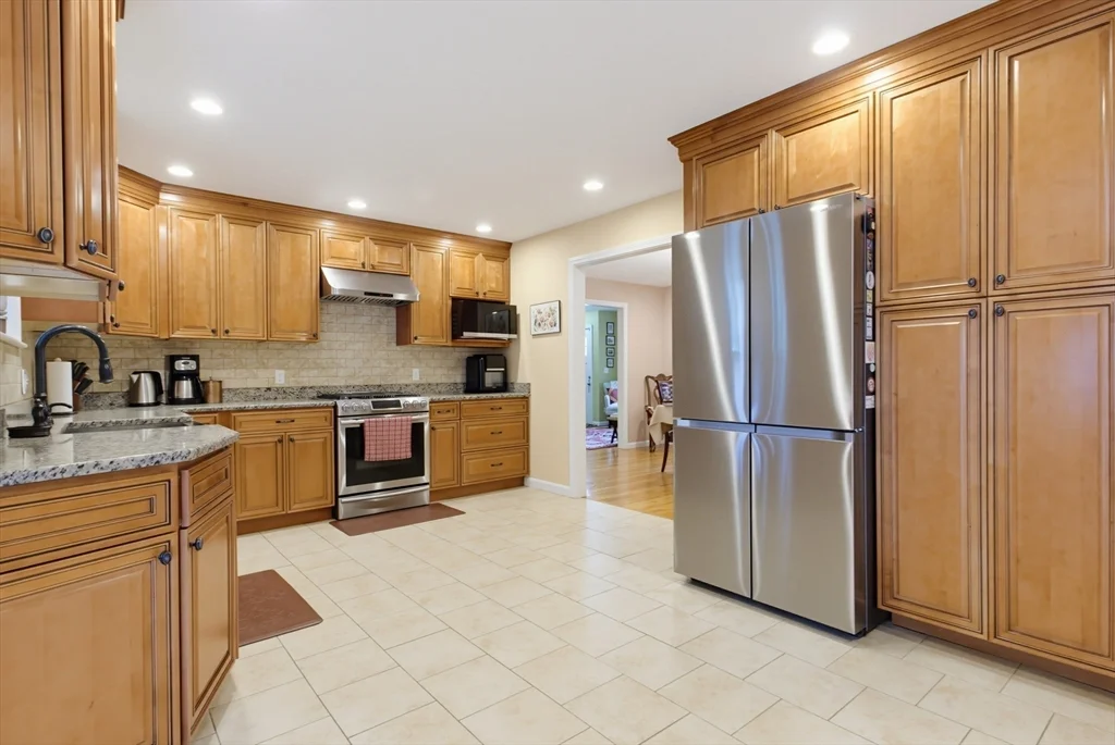4 bed, 3 bath apartment for rent at 99 South St, Westborough — photo 8 of 30