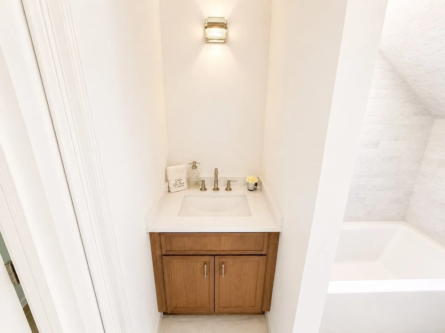 3 bed, 2 bath apartment for rent at 99 Sumner St Unit 1, Quincy — photo 21 of 23