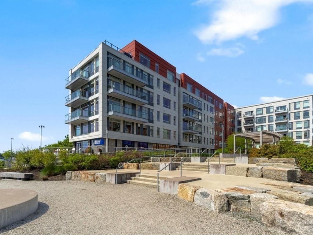 2 bed, 2 bath apartment for rent at 99 Sumner St Unit 321, East Boston — photo 24 of 25