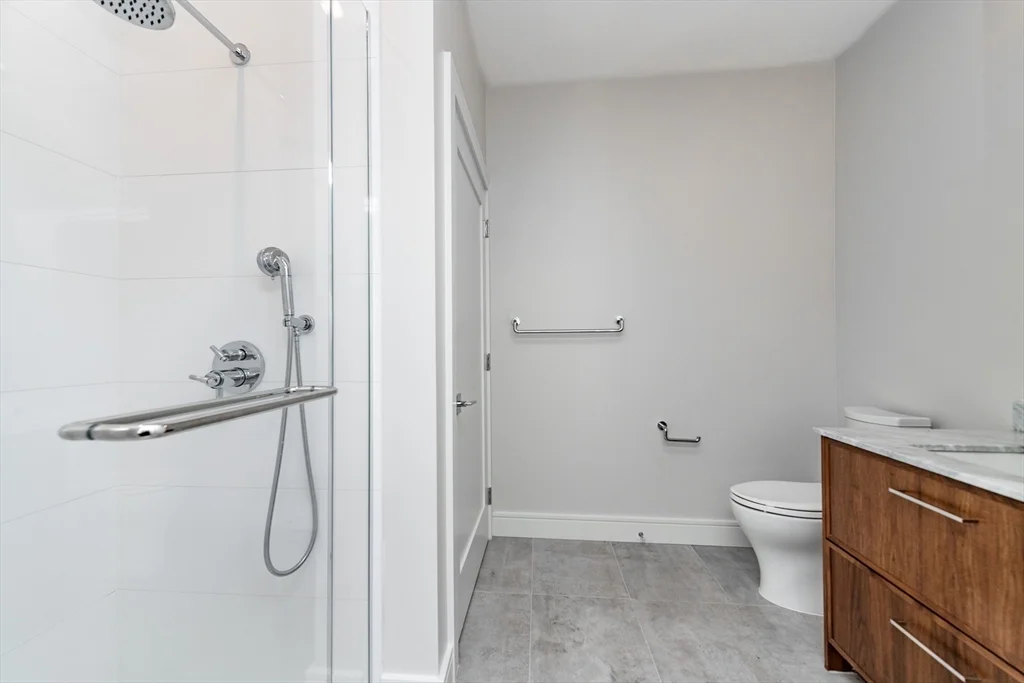 1 bed, 1 bath apartment for rent at 99 Sumner St Unit 413, East Boston — photo 8 of 17