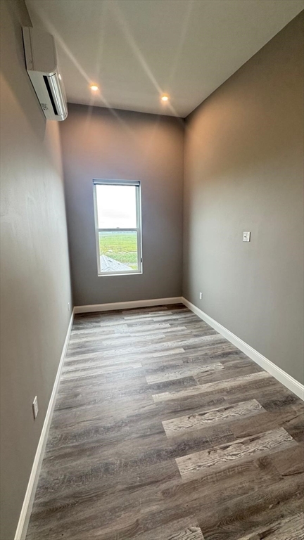 3 bed, 1 bath apartment for rent at 99 Temple St Unit 2, Revere — photo 6 of 13