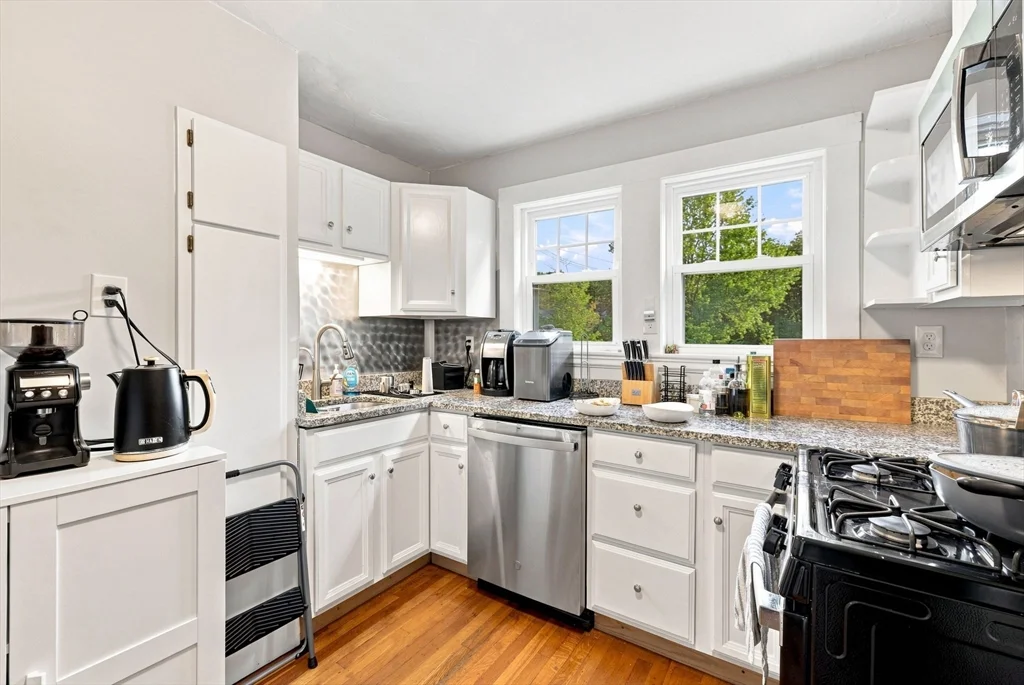 2 bed, 1 bath apartment for rent at 99 Thorndike St Unit 1, Arlington — photo 10 of 31